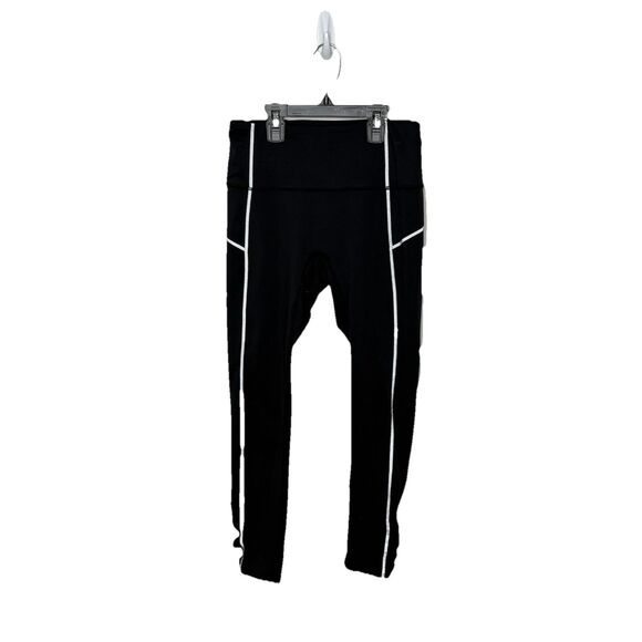 Free People Movement You're a Peach Pocket Leggings  Black Ruched Ankle Sz Small - Picture 1 of 5